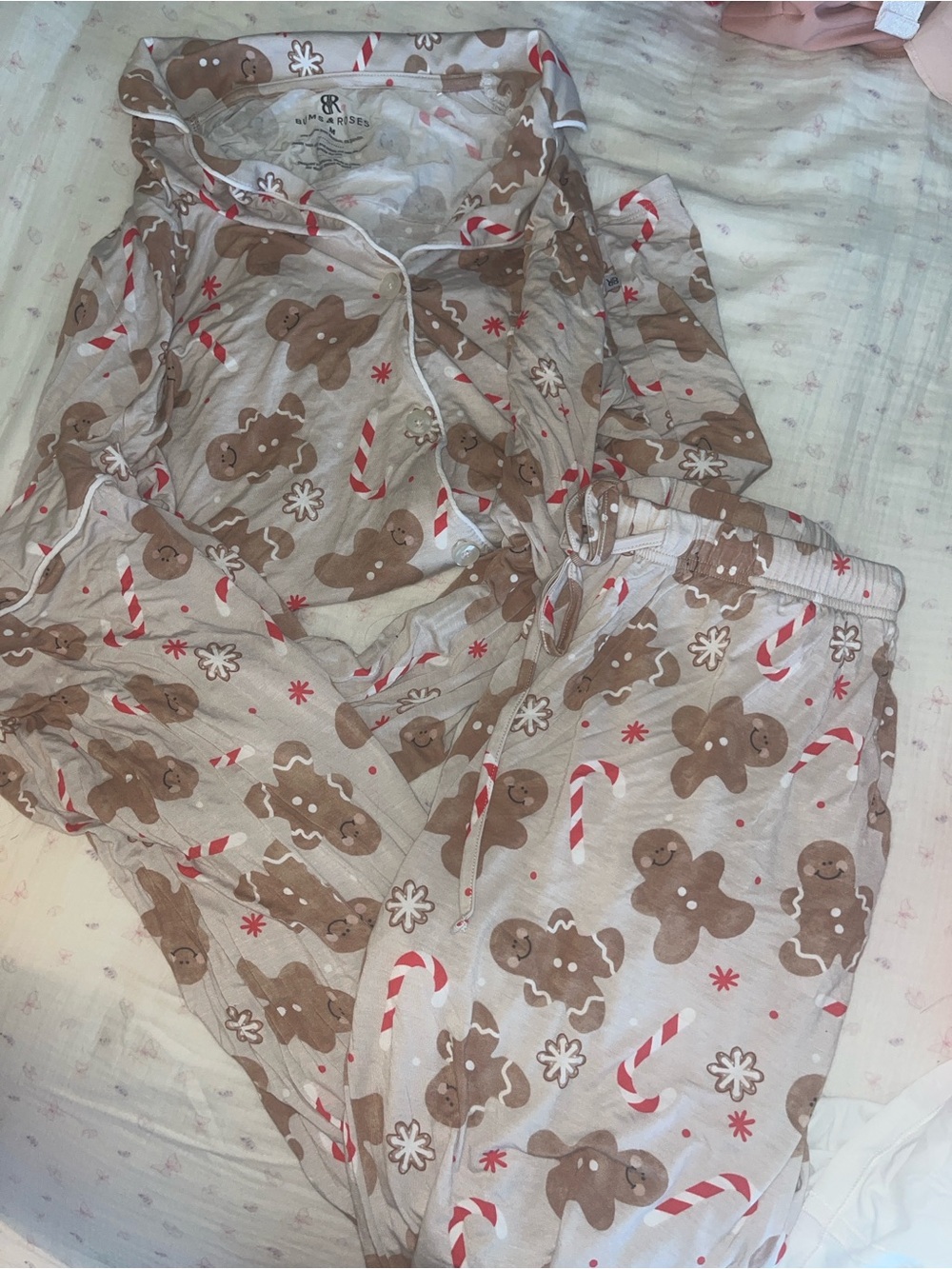 bums & roses bamboo gingerbread christmas pajama set